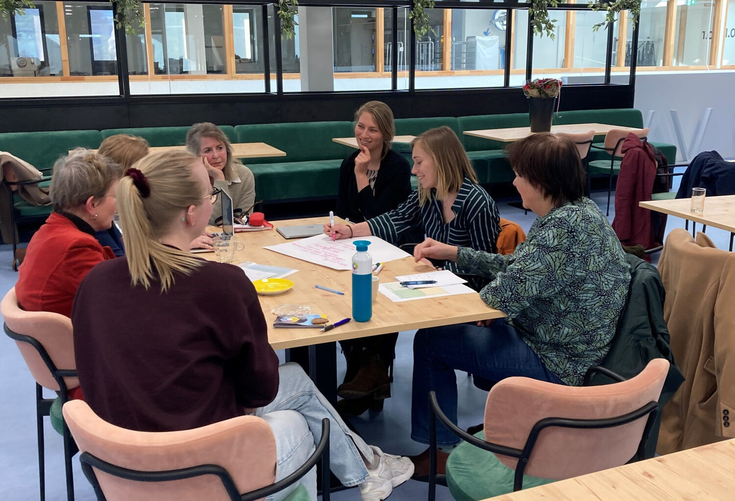 Van actieonderzoek naar conclusies, aanbevelingen en een toolbox voor docenten. In Alphen aan de Rijn en Leiden zitten we inmiddels in de vierde en laatste fase van het project Preventie Onbedoelde Zwangerschappen MBO/VSO. Reden voor een update.