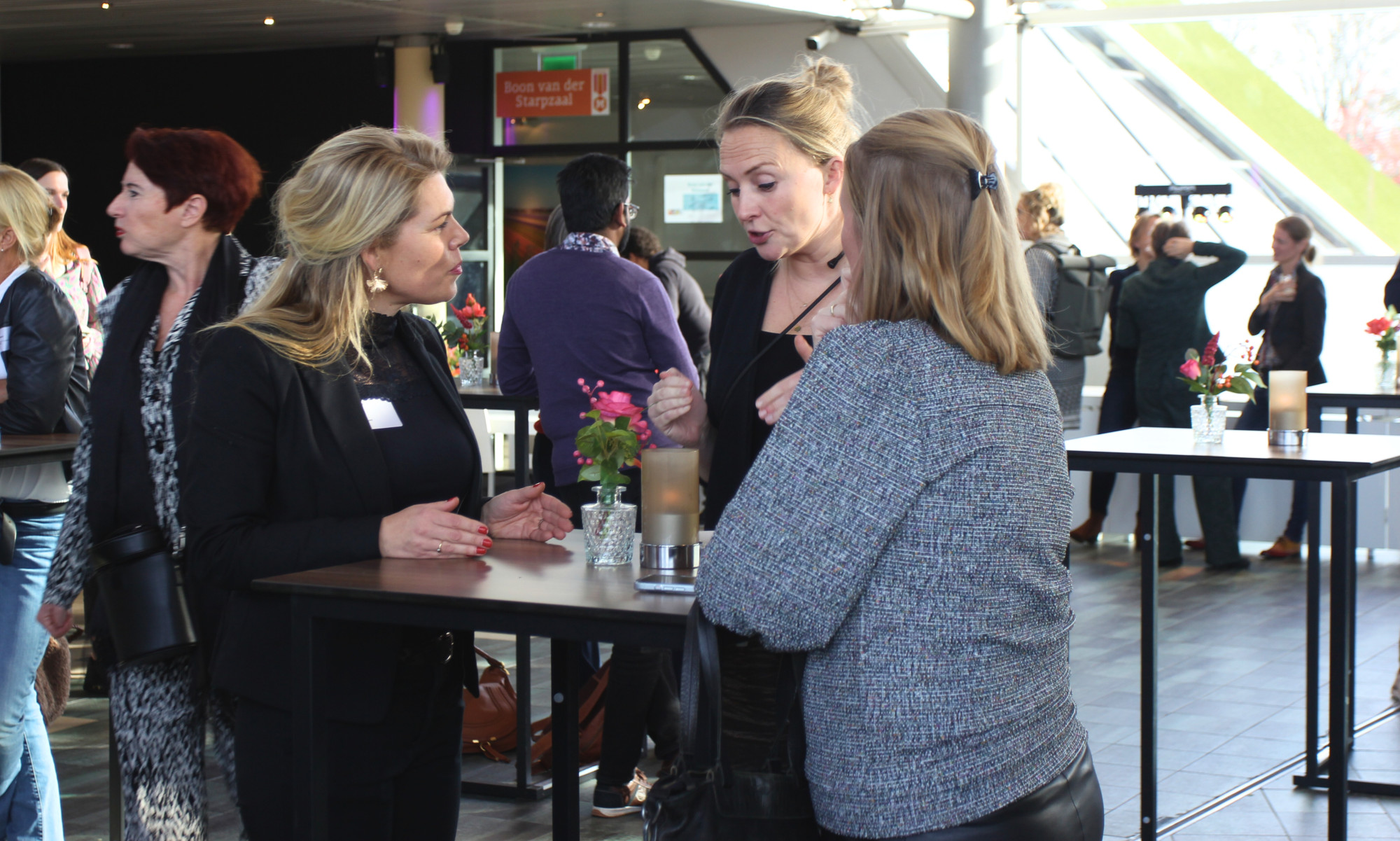 Scholing Samen Sterk voor het Haagse kind. Reos is kartrekker van deze scholing gericht op het verbeteren van de (wijk) samenwerking tussen de artsen.